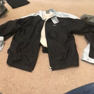 HARDLY WORN nike jacket! Size Large